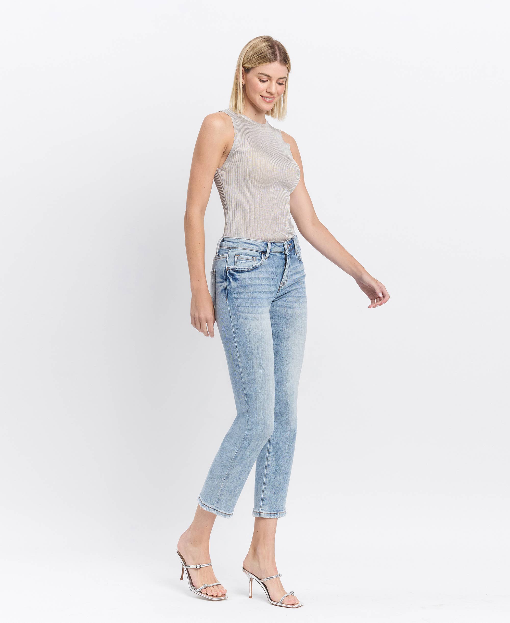 MR Crop Slim Straight Jeans